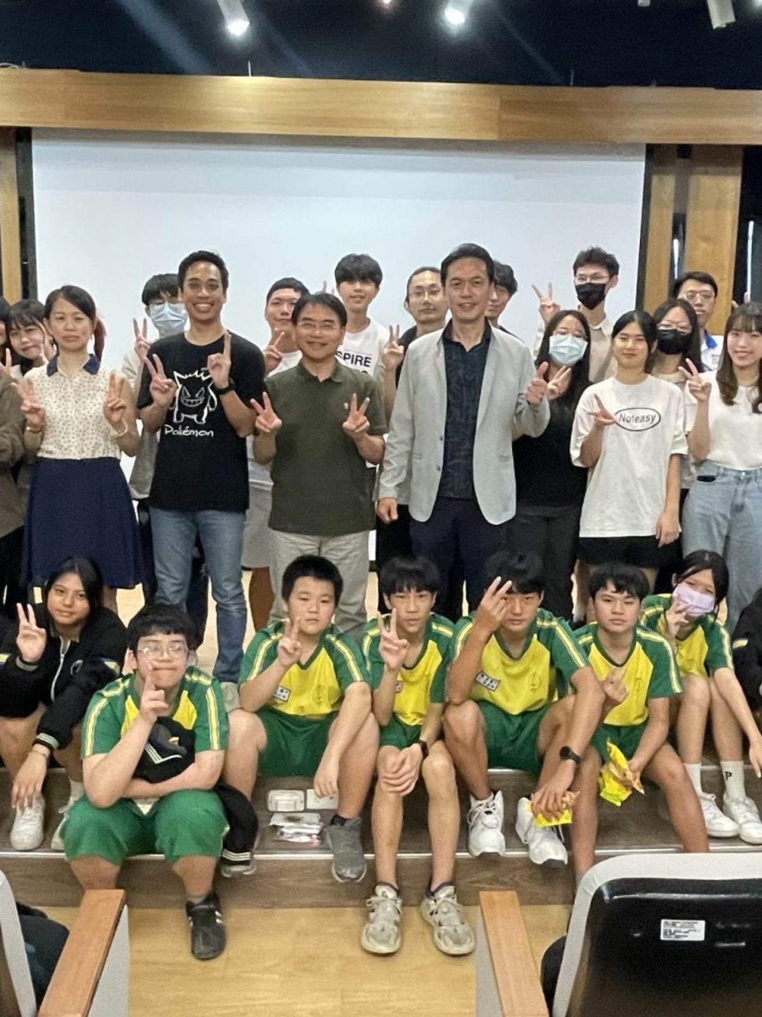 楊慶麟老師照片 楊慶麟老師照片